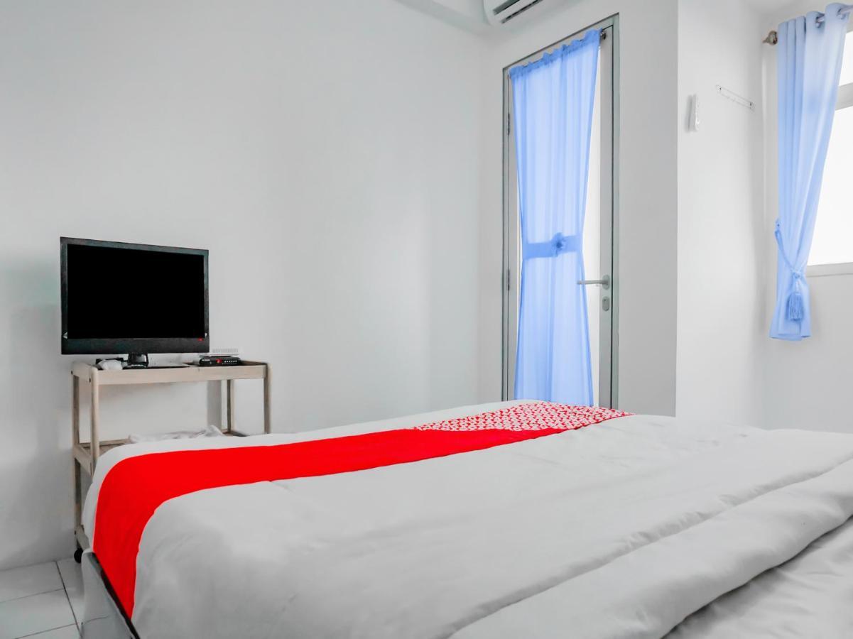 Oyo 90241 Sirooms Apartmen Gunung Putri Bogor Exterior photo