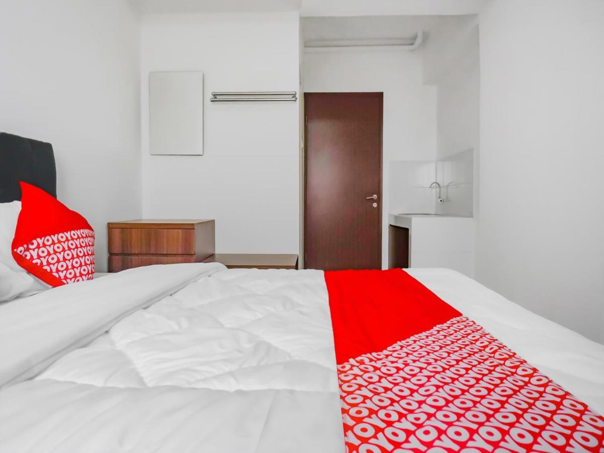 Oyo 90241 Sirooms Apartmen Gunung Putri Bogor Exterior photo